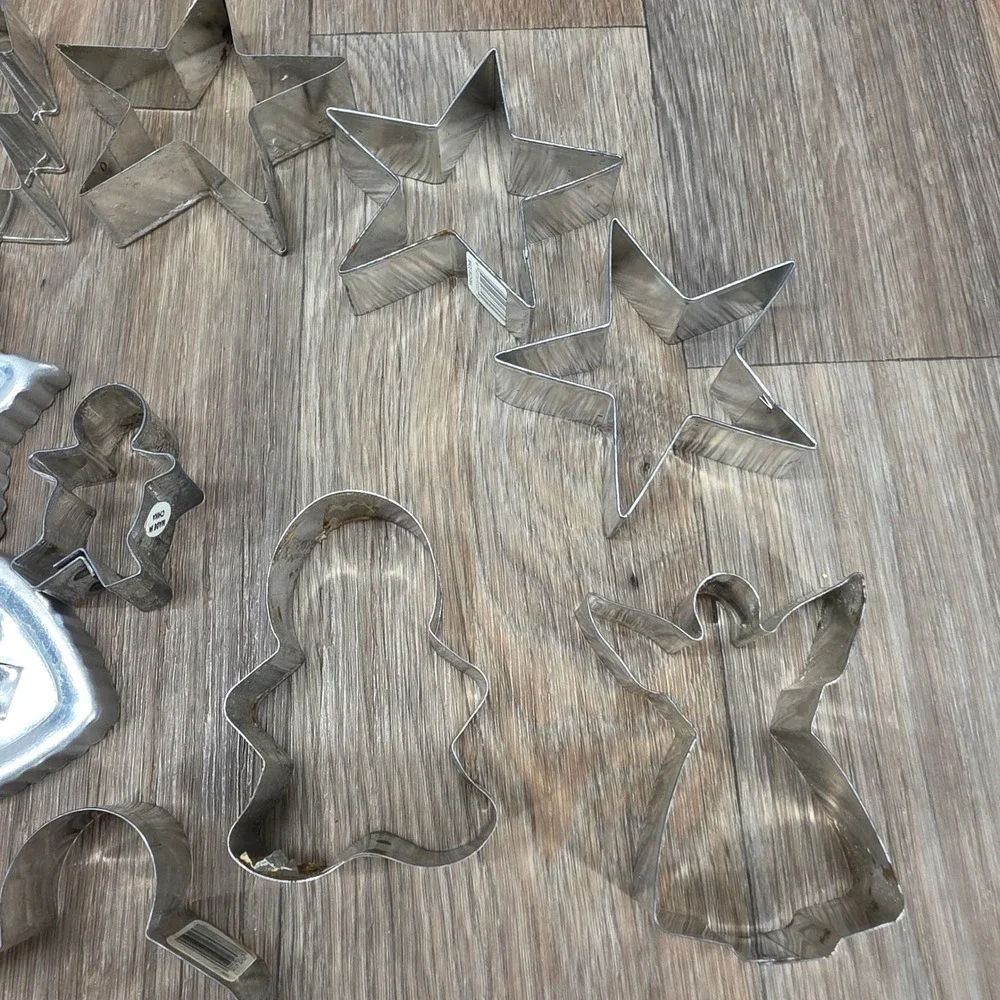 18pc Mixed Metal Cookie Cutter Lot Christmas Trees Stars Gingerbread Angel Heart